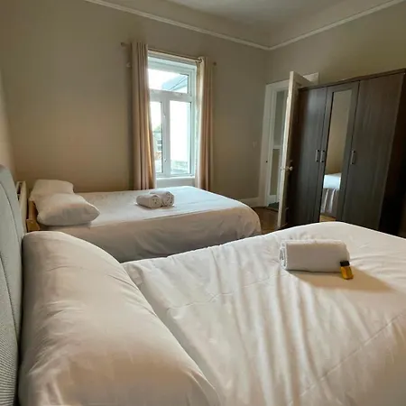 Casa vacanze Salthill & The City!